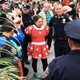 Illustration for article titled Egymásnak esett Minnie Mouse és Hello Kitty a Times Square-en